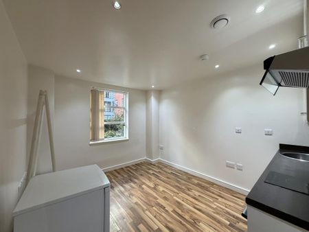 Studio to rent - Photo 2
