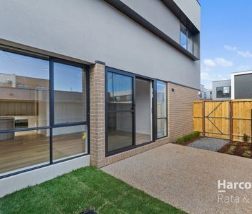 Brand New & Ready to call HOME! - Photo 4