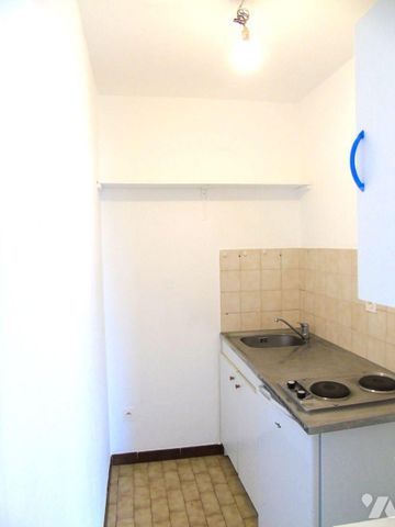 A LOUER Un appartement de type F1 de 24,74 m² situé au 1er étage avec ascenseur à la Résidence... - Photo 3