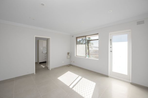 Modern Unit in a Highly Sought After Location - Photo 1
