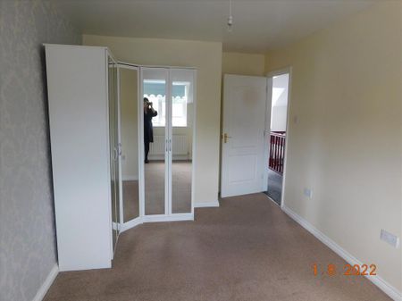3 bedroom terraced house to rent - Photo 4
