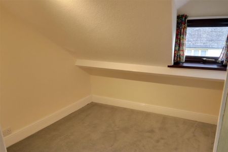 3 bedroom terraced house to rent - Photo 2