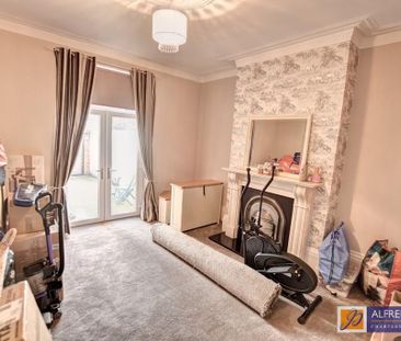 3 bedroom terraced house to rent - Photo 5