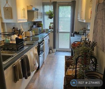 4 bedroom terraced house to rent - Photo 5