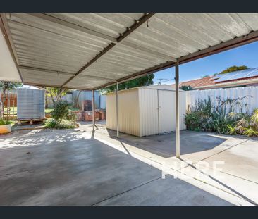 33 Farley Way, Bayswater, WA 6053 - Photo 1