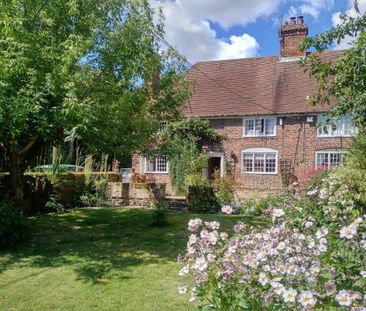 Oast Cottage, Tilmanstone - Photo 5