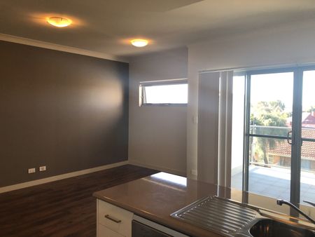 12/100-104 Alma Terrace, Woodville West SA 5011 - House For Rent | Domain - Photo 5