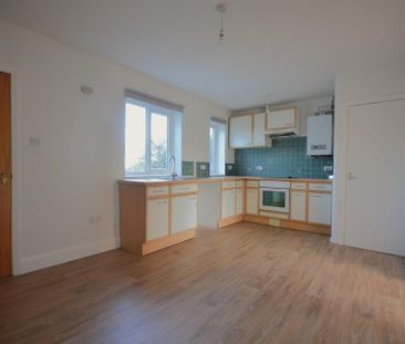 3 bedroom end of terrace house to rent - Photo 5