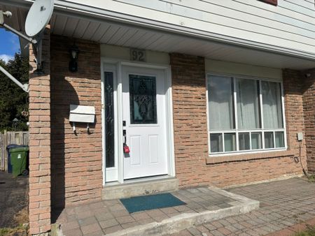 For Lease - 92 Berner Trail, Toronto, Ontario - Photo 4