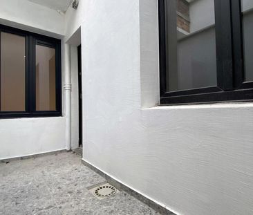 Instapklaar gelijkvloers appartement in het centrum ! - Foto 2