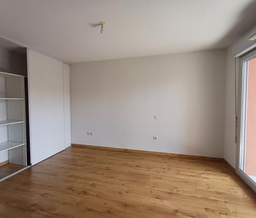 location Appartement T3 DE 60m² À CORNEBARRIEU - Photo 2