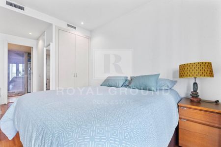 3 room luxury penthouse for rent in Barcelona, Spain - Photo 2