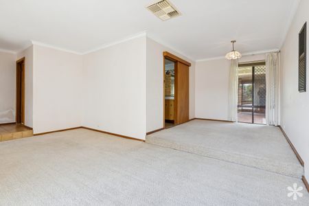 6 Lachlan Road - Photo 5