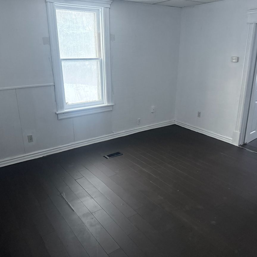 For Lease - 4029 Highway 6 Freeway, Puslinch, Ontario - Photo 1