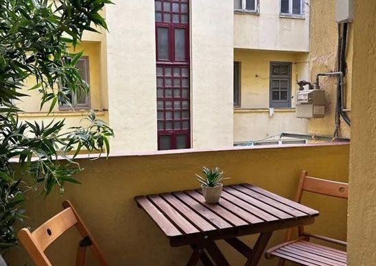 Calle de Cavanilles, Madrid, Community of Madrid 28007