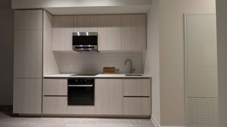 120 Broadway Avenue #808 - Photo 2
