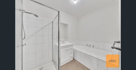 This naturally lit home is everything you're looking for. - Photo 4