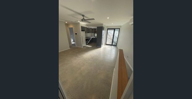 Relaxed modern coastal living $830pw - Photo 1