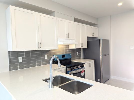 For Lease - 73 HACKAMORE Crescent, Stittsville - Munster - Richmond, Ontario - Photo 1