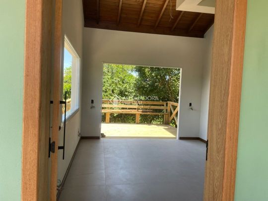 Casa com 3 quartos e 120m² para alugar em Ibiraquera, Imbituba. - Foto 1