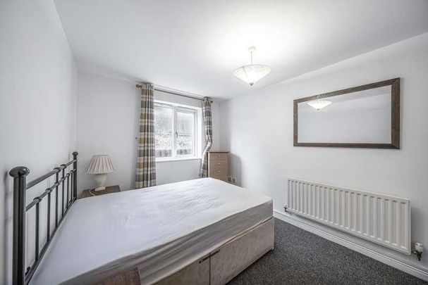 Linacre Court, Headington, OX3 - Photo 1