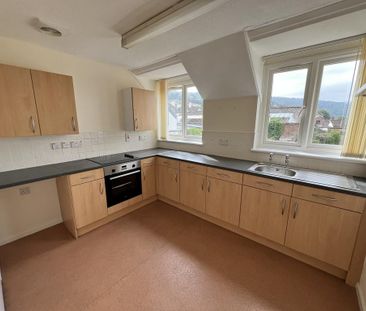 3 bedroom apartment to rent - Photo 5