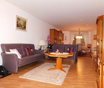 Hübsche 3-Zi.-Whg. mit 2 Bädern und kleinem Wintergarten- auf Wunsc... - Foto 1