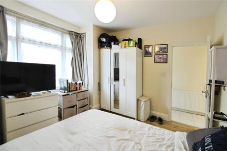 3 bedroom terraced house to rent - Photo 5