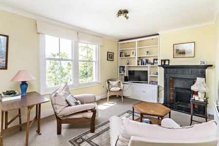 Cadogan Road, KT6, London - Photo 5