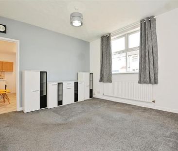 1 bedroom ground floor flat to rent - Photo 2