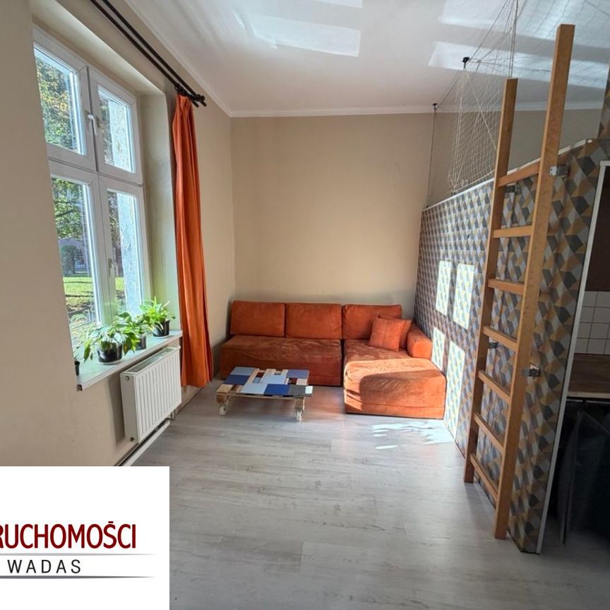 Gliwice, Centrum, G. Wałów. Kawalerka 31m z CO - Zdjęcie 1