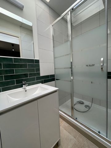 Location Appartement 2 pièces 28m² - Photo 3