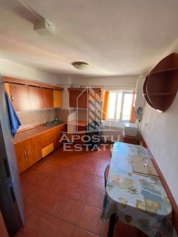 Apartament cu 4 camere de inchiriat in zona Sagului - Photo 2
