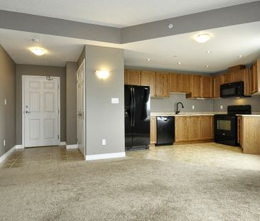 2 Colonial Dr, Guelph - Photo 2