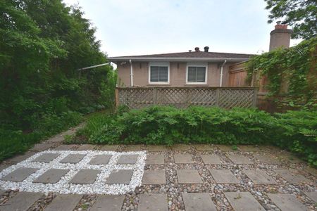 For Lease - 331 Woodsworth Road Unit# Bsmt, Toronto, Ontario - Photo 2