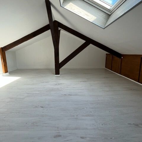 Appartement à louer - REIMS - PROCHE JEAN JAURES - Photo 1
