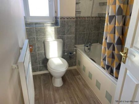 4 bedroom property to rent in Reading - Photo 5