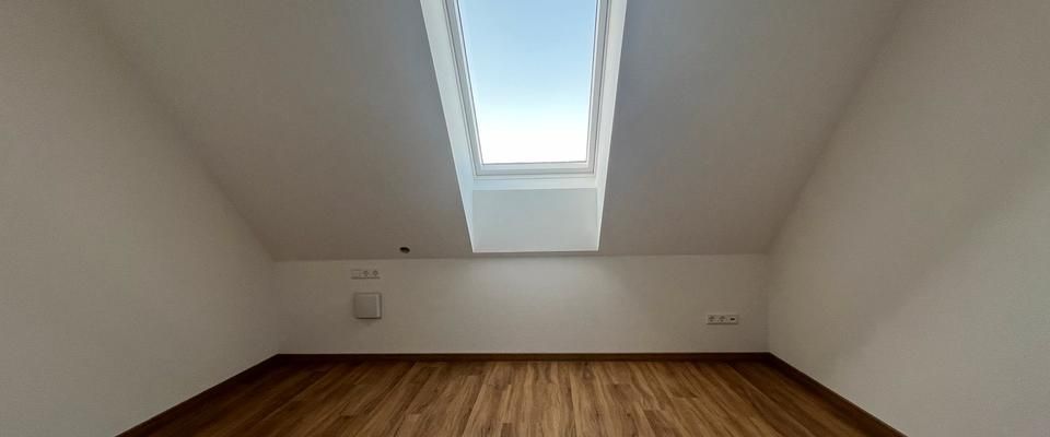 4 Zimmer Dachgeschosswohnung - Nachmieter gesucht - - Photo 1