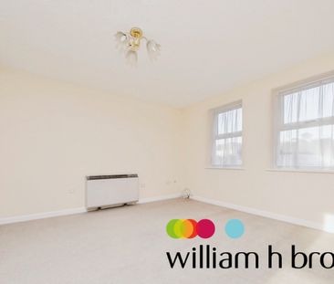 Hanbury Gardens, Colchester - Photo 2