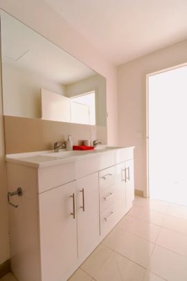 1023 Dandenong Road, Melbourne - Photo 1