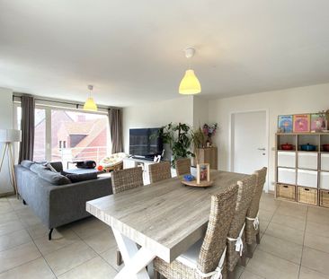 APPARTEMENT MET 3 SLPKS EN AUTOSTAANPLAATS - Photo 4