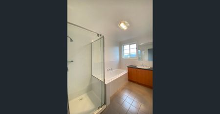 Stylish Lifestyle Destination - Photo 3