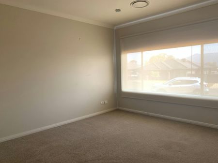 Large Family Home in Beautiful Calala - Photo 2