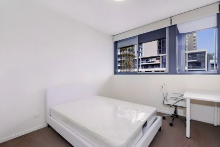 2 bed 2 bath - Photo 5