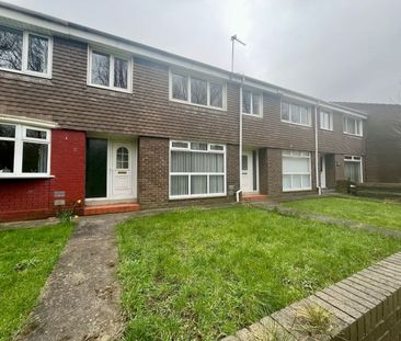 Spacious 3-Bedroom House to Let in Ainsworth Avenue, South Shields - Photo 2