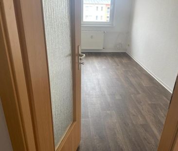 Helle 2-Raum-Wohnung in Weißwasser - Foto 1