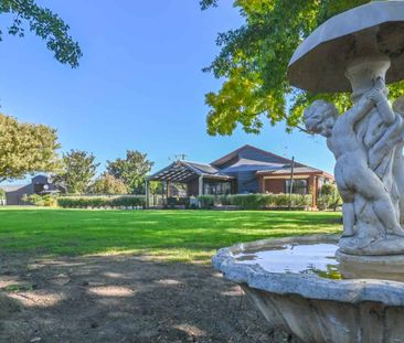 LONGLANDS - 4 BEDROOMS - Photo 3