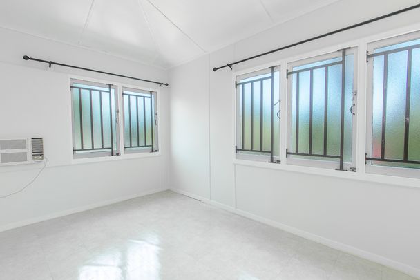 1/119 Eyre Street, North Ward QLD 4810 - Apartment For Rent | Domain - Photo 1