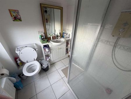 Carlyle Avenue, Brighton, BN2 - Photo 2