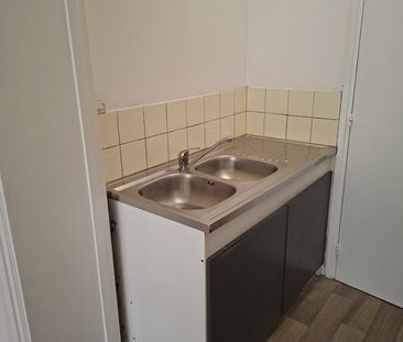 Location Appartement 2 pièces 44m² ARMENTIERES 59280 - Photo 4